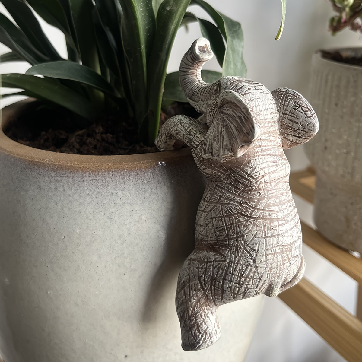 1pc Elephant-Shaped Hanging Flower Pot - Charming Decor for Balcony Gardens & Bedrooms - Unique Elephant Lover Gift - Handcrafted Aesthetic Room Accent for Boho Chic Homes