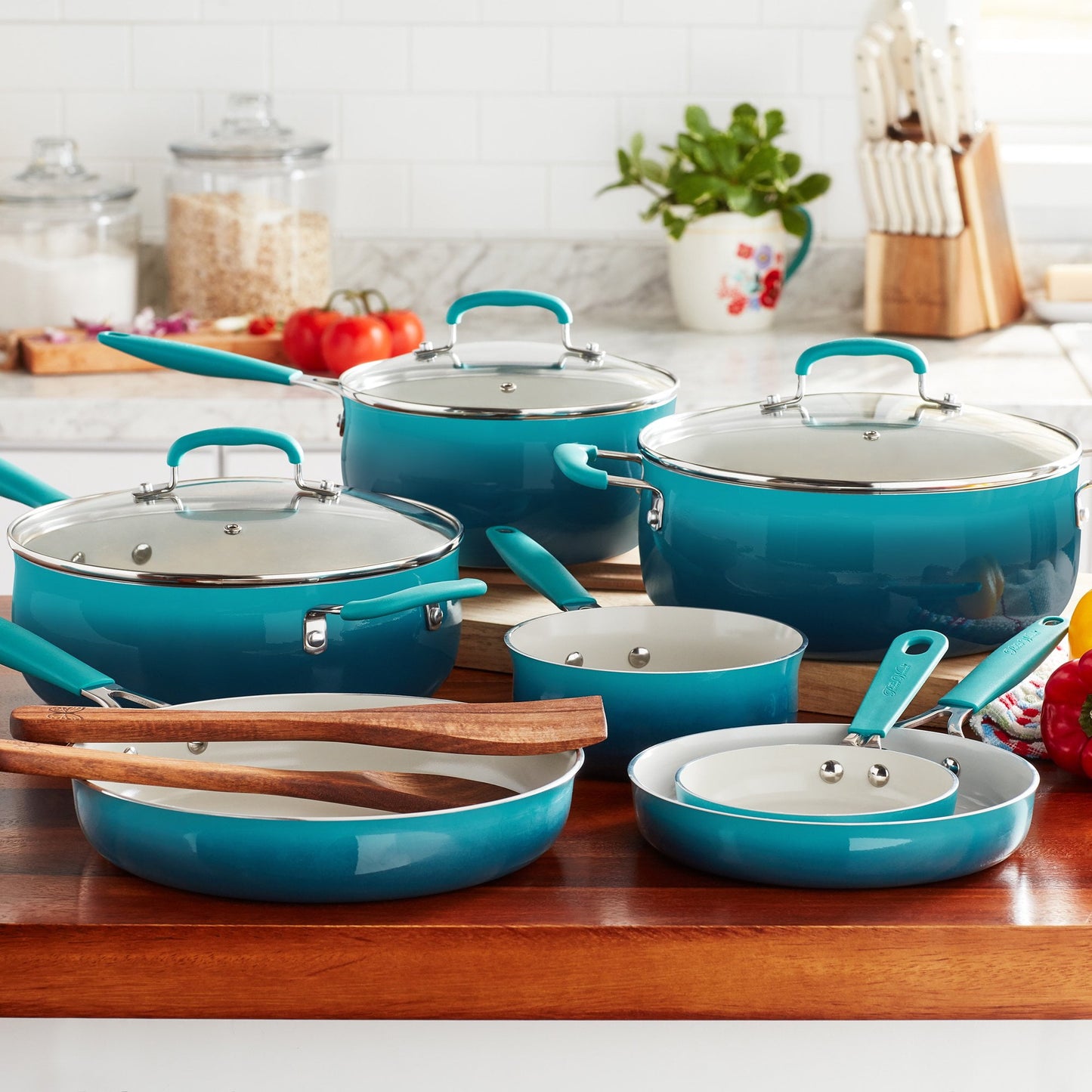 The Pioneer Woman 12-Pieces Porcelain Enamel Classic Ceramic Cookware Set, Ombre Teal