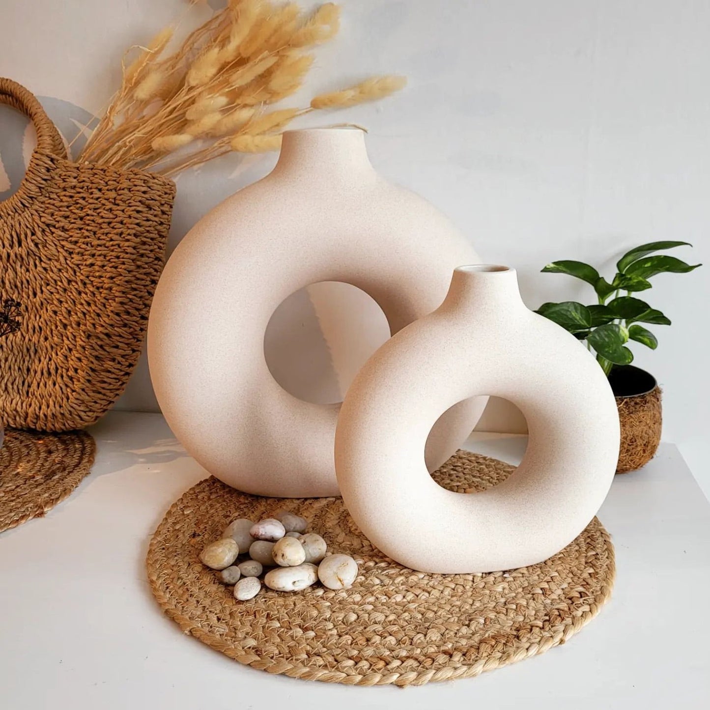 Ceramic Vases for Home Decor, Set of 2 Donut Vases, Modern Vase, White Vases, Farmhouse Vase, Decorative Vase, Round Boho Vase for Bookshelf, Mantel, Table, Fireplace Decor